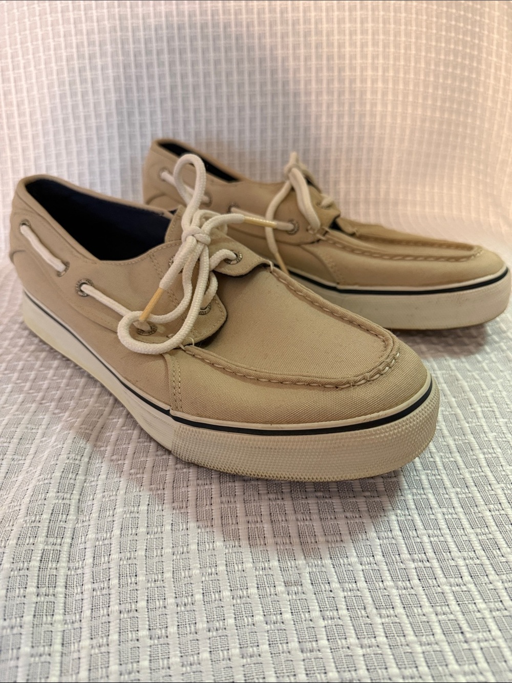 Sperry Beige Canvas Boat Shoes with White Laces - Picture 2 of 7